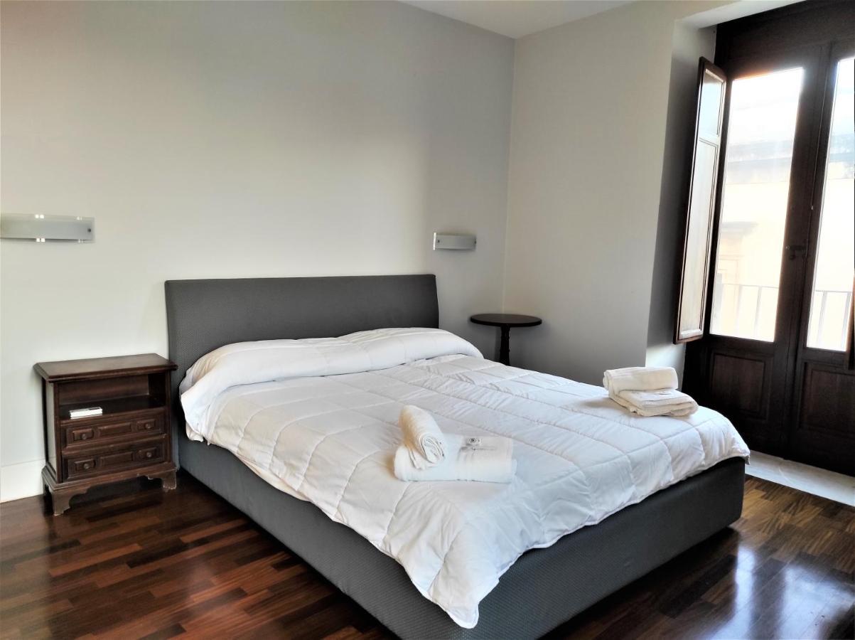 Flora'S House - Ortigia Holidays Syracuse Extérieur photo